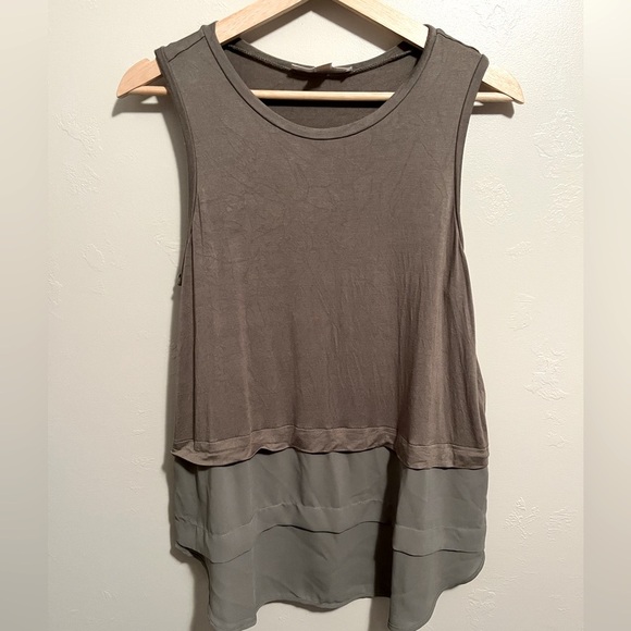 Michael Kors Blouse Olive Green Sleeveless Knit & Chiffon Pullover - Picture 1 of 9